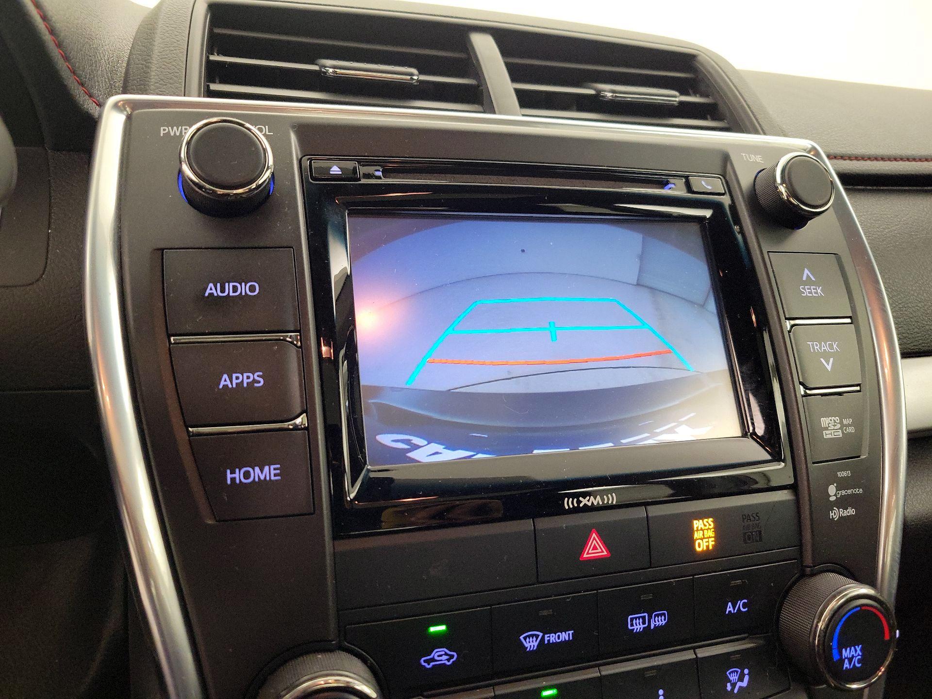 Thumbnail: 2016 Toyota Camry - 14