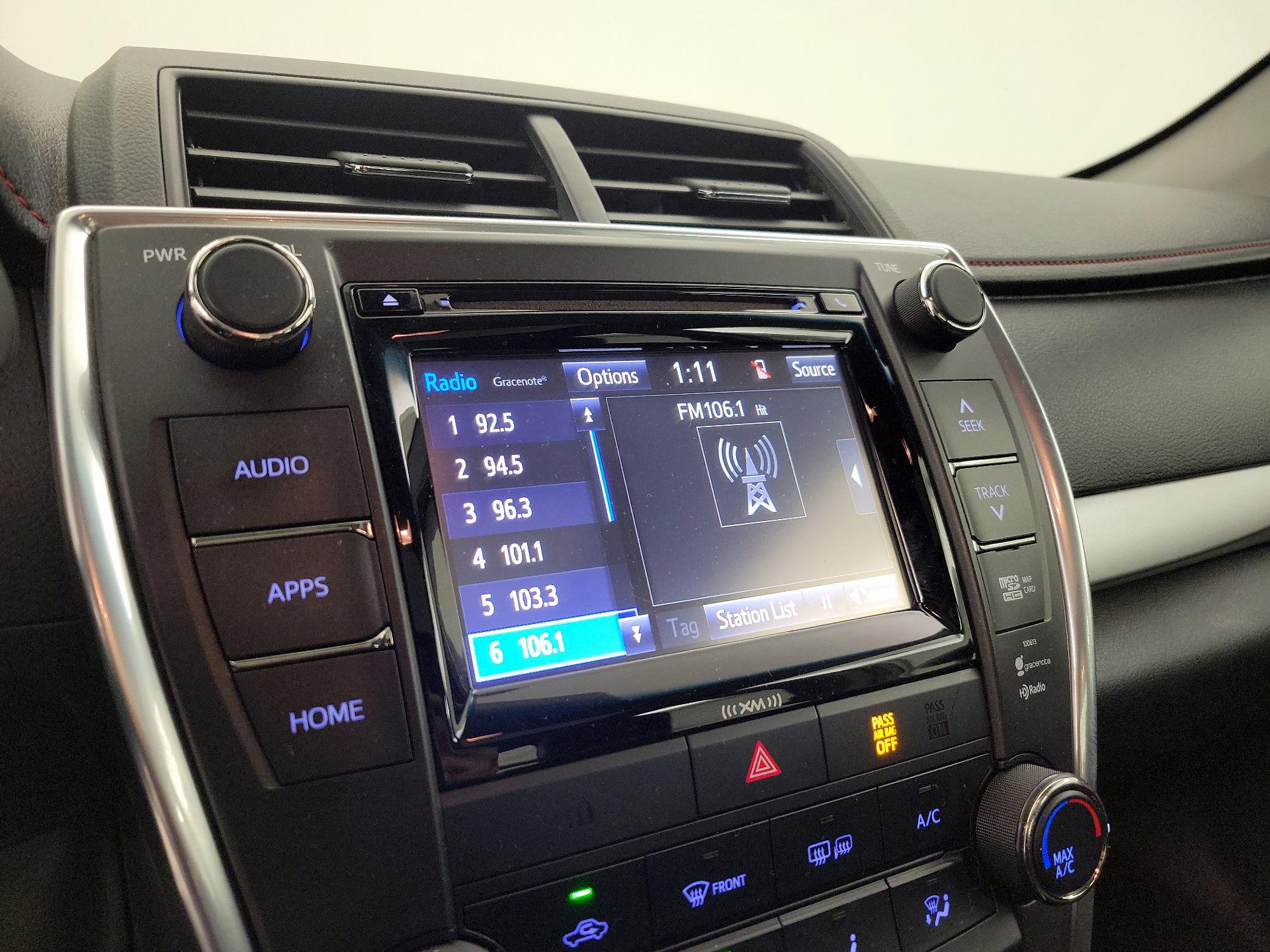 Thumbnail: 2016 Toyota Camry - 15