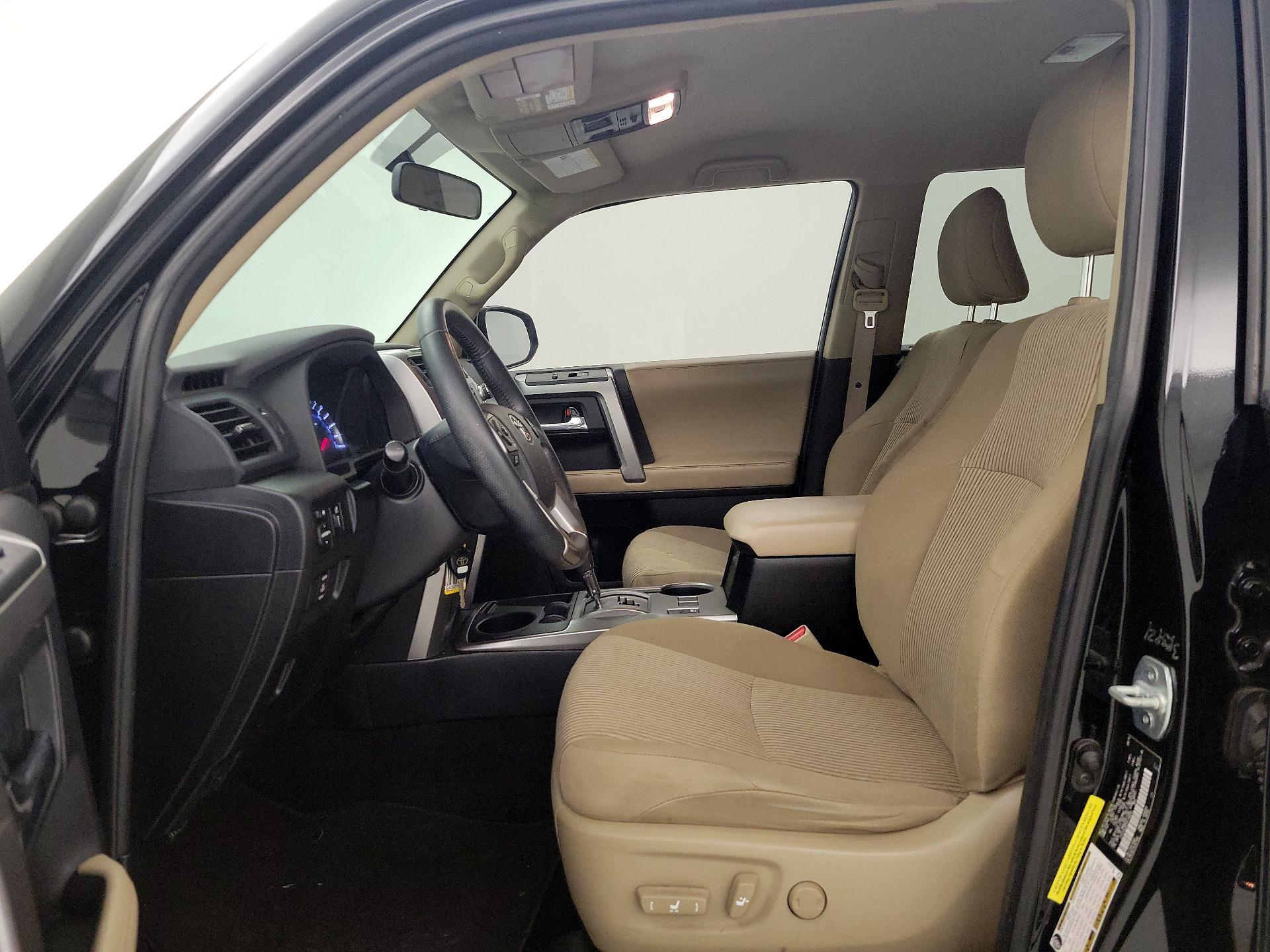 Thumbnail: 2016 Toyota 4Runner - 11