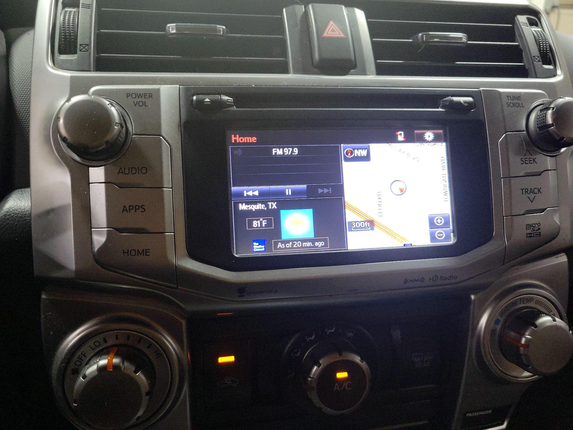 Thumbnail: 2016 Toyota 4Runner - 15