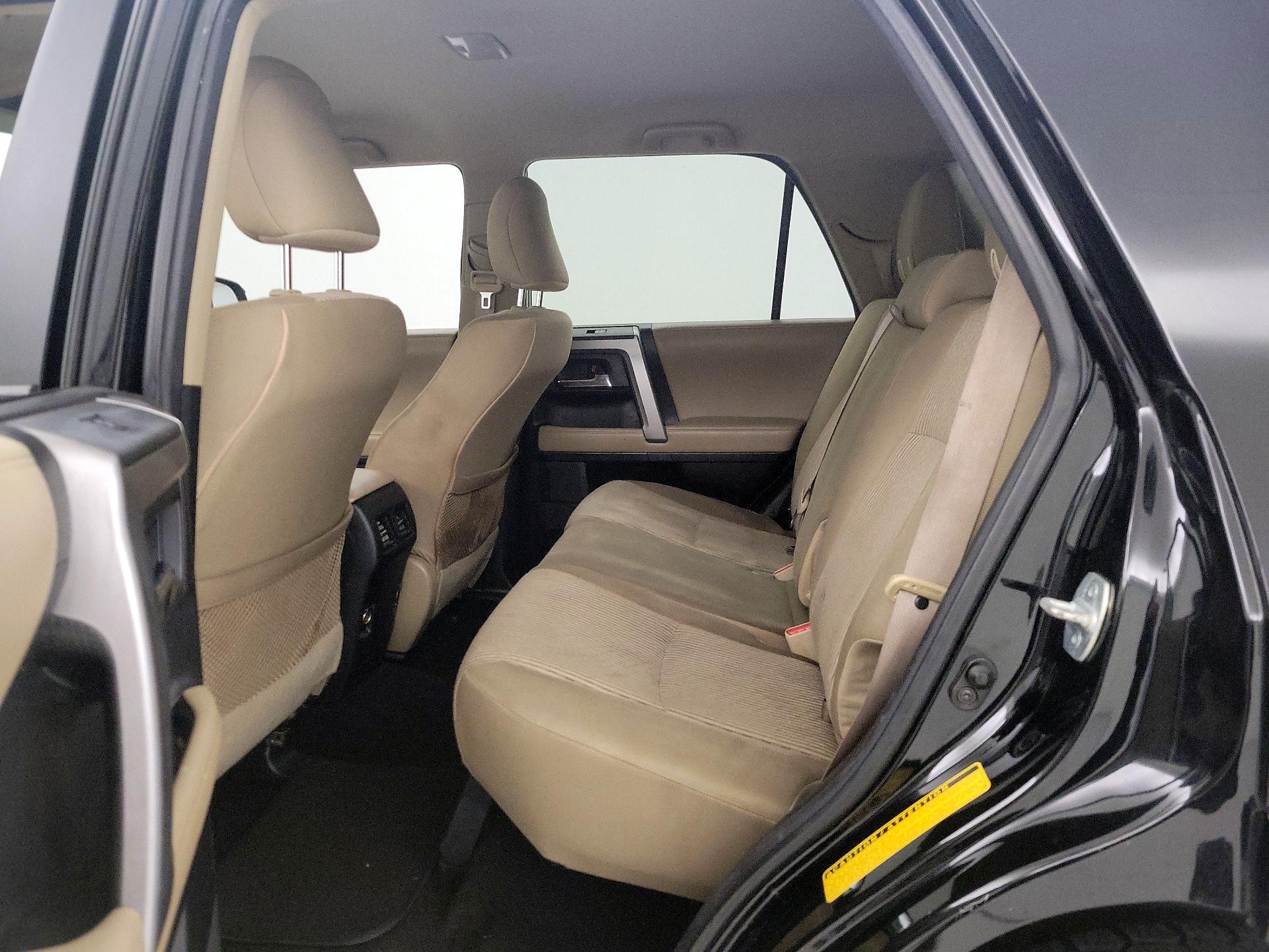 Thumbnail: 2016 Toyota 4Runner - 18