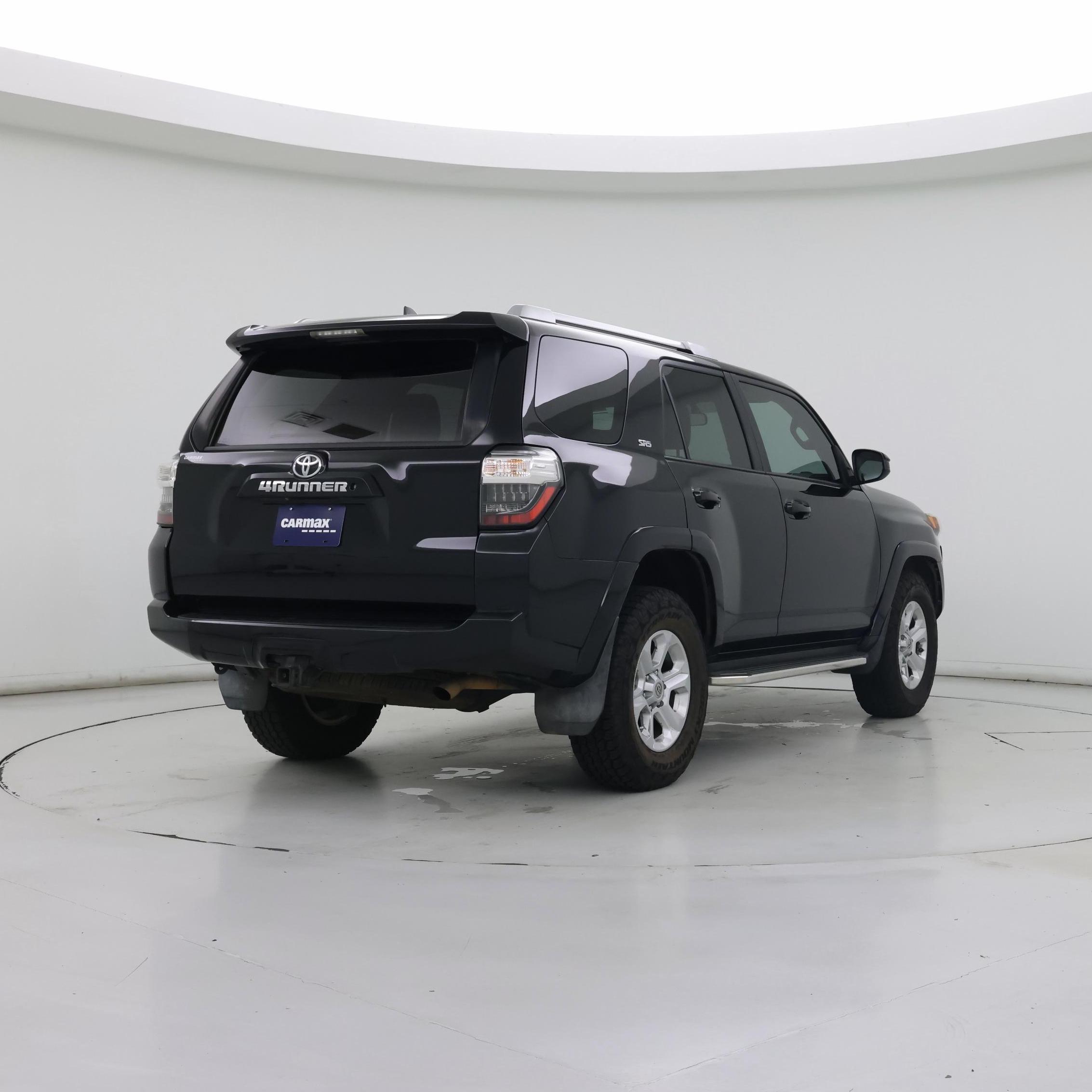 Thumbnail: 2016 Toyota 4Runner - 8