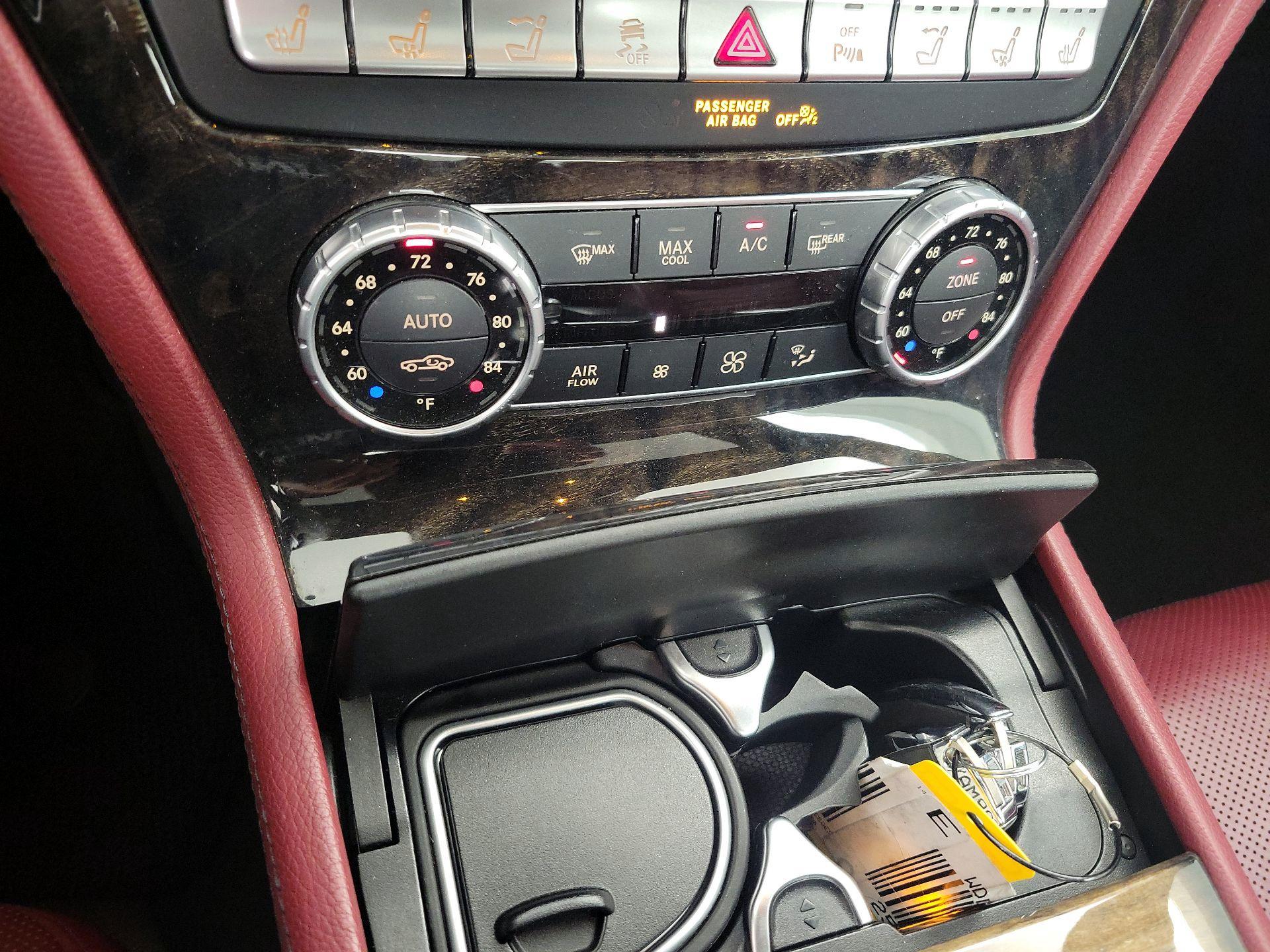 Thumbnail: 2019 Mercedes-Benz SL-Class - 17