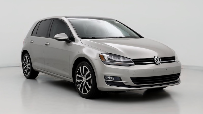 2016 Volkswagen Golf SE Hero Image