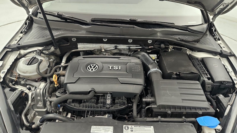 2016 Volkswagen Golf SE 22