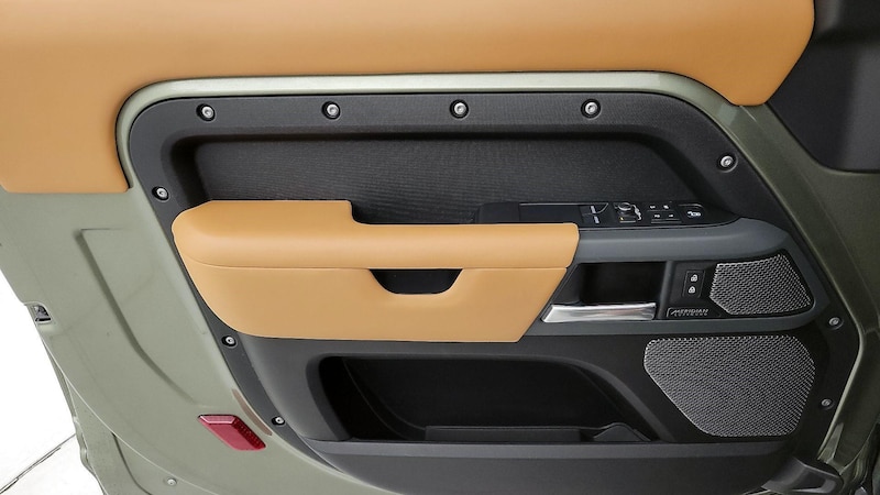2021 Land Rover Defender 90 12