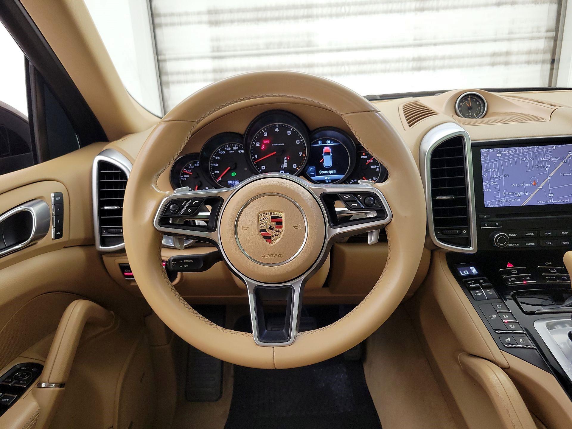 Thumbnail: 2017 Porsche Cayenne - 10