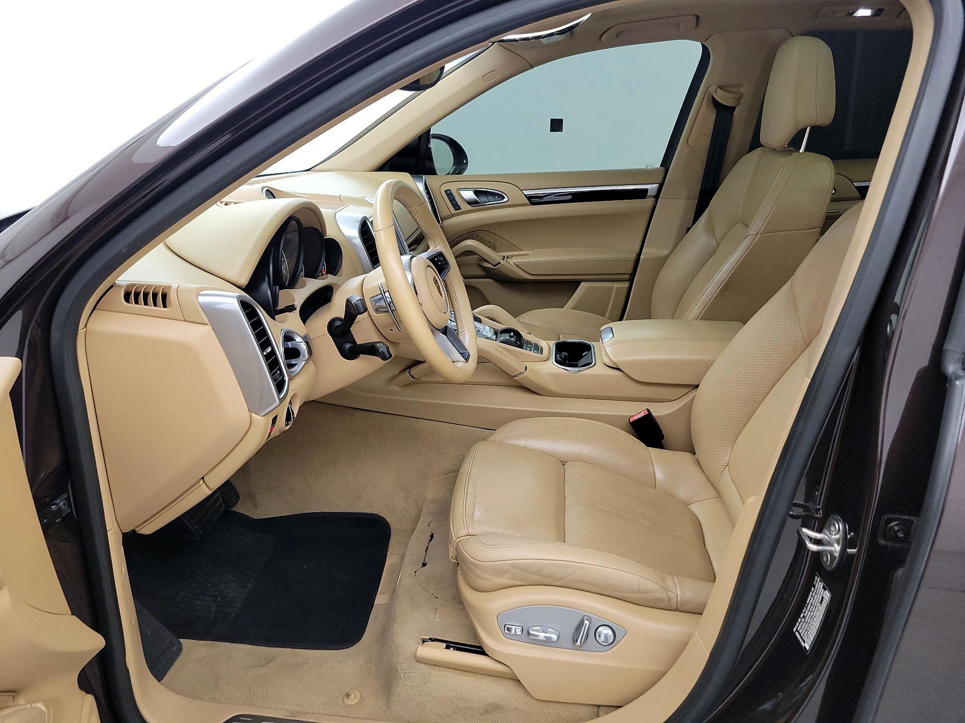 Thumbnail: 2017 Porsche Cayenne - 11