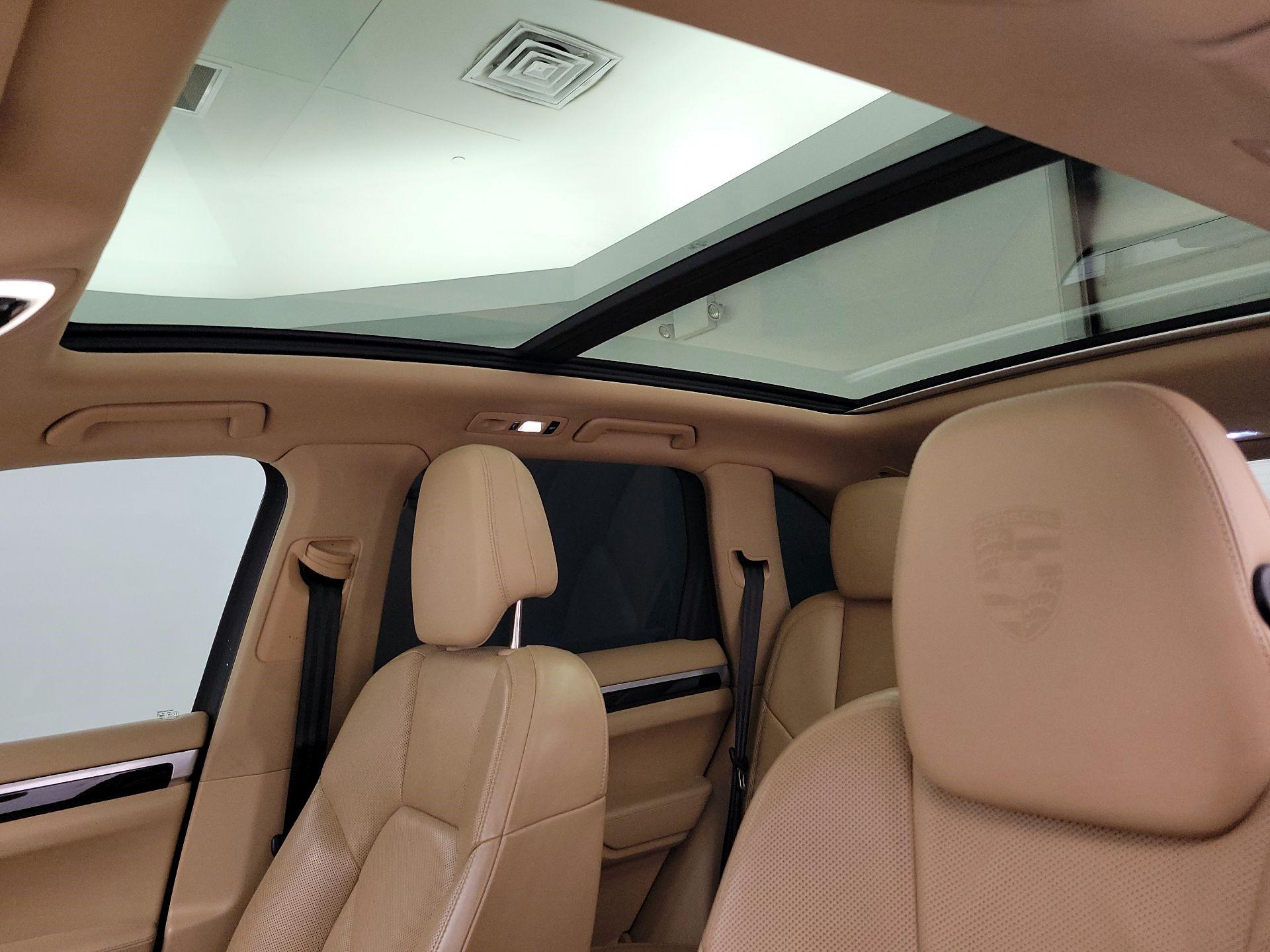Thumbnail: 2017 Porsche Cayenne - 19