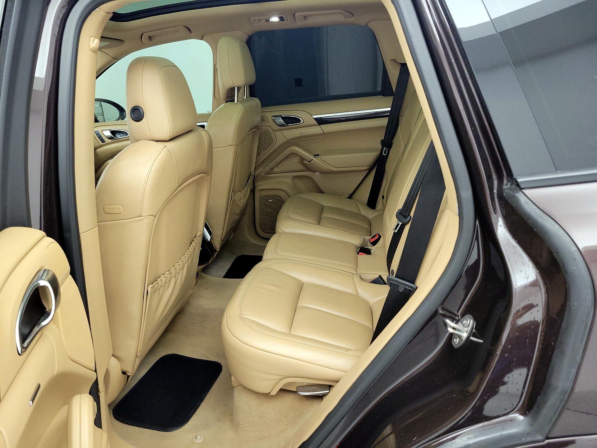 Thumbnail: 2017 Porsche Cayenne - 20