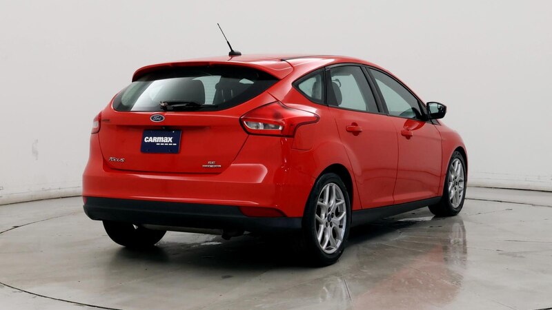 2015 Ford Focus SE 8