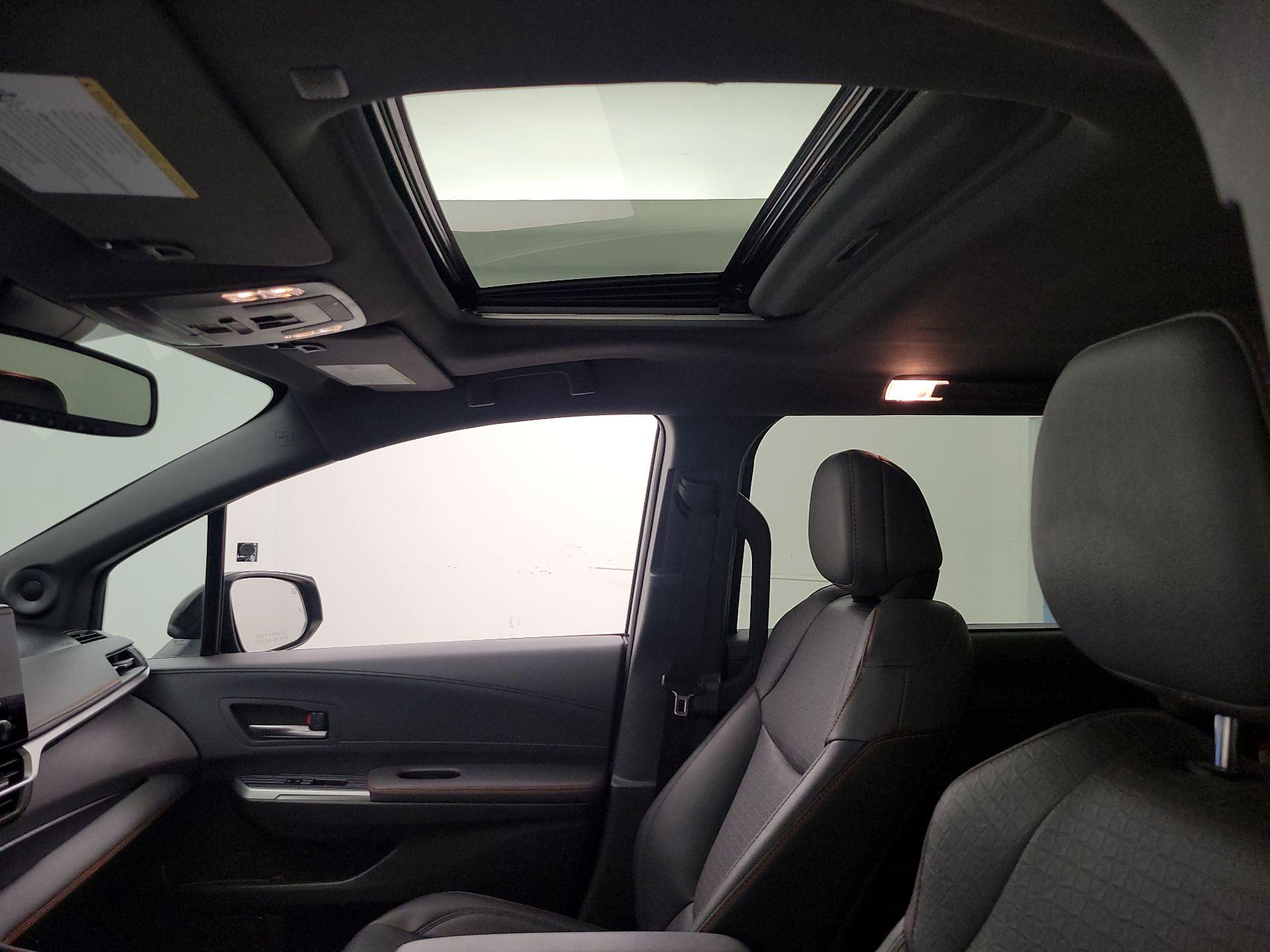 Thumbnail: 2024 Toyota Sienna - 20