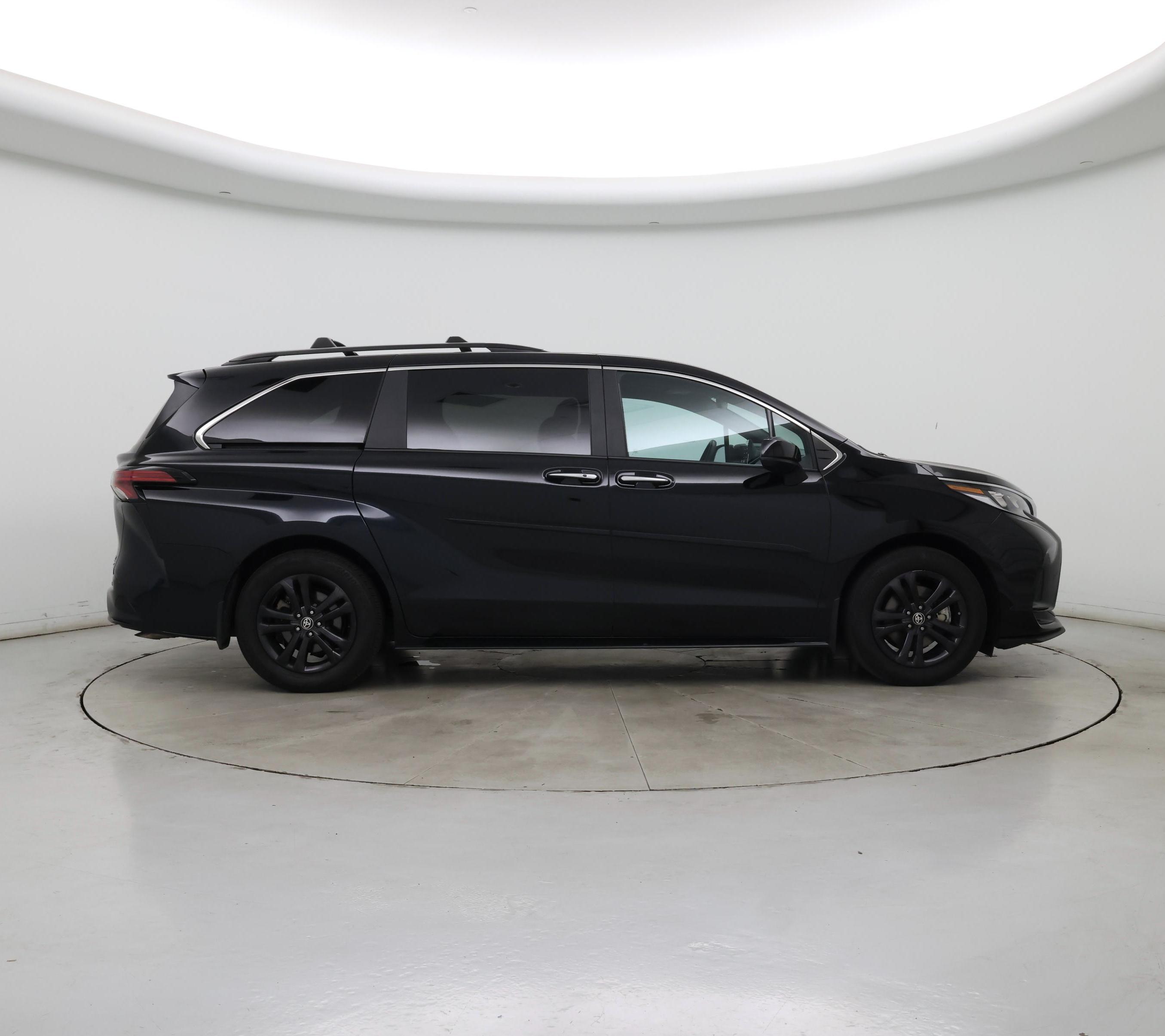 Thumbnail: 2024 Toyota Sienna - 7