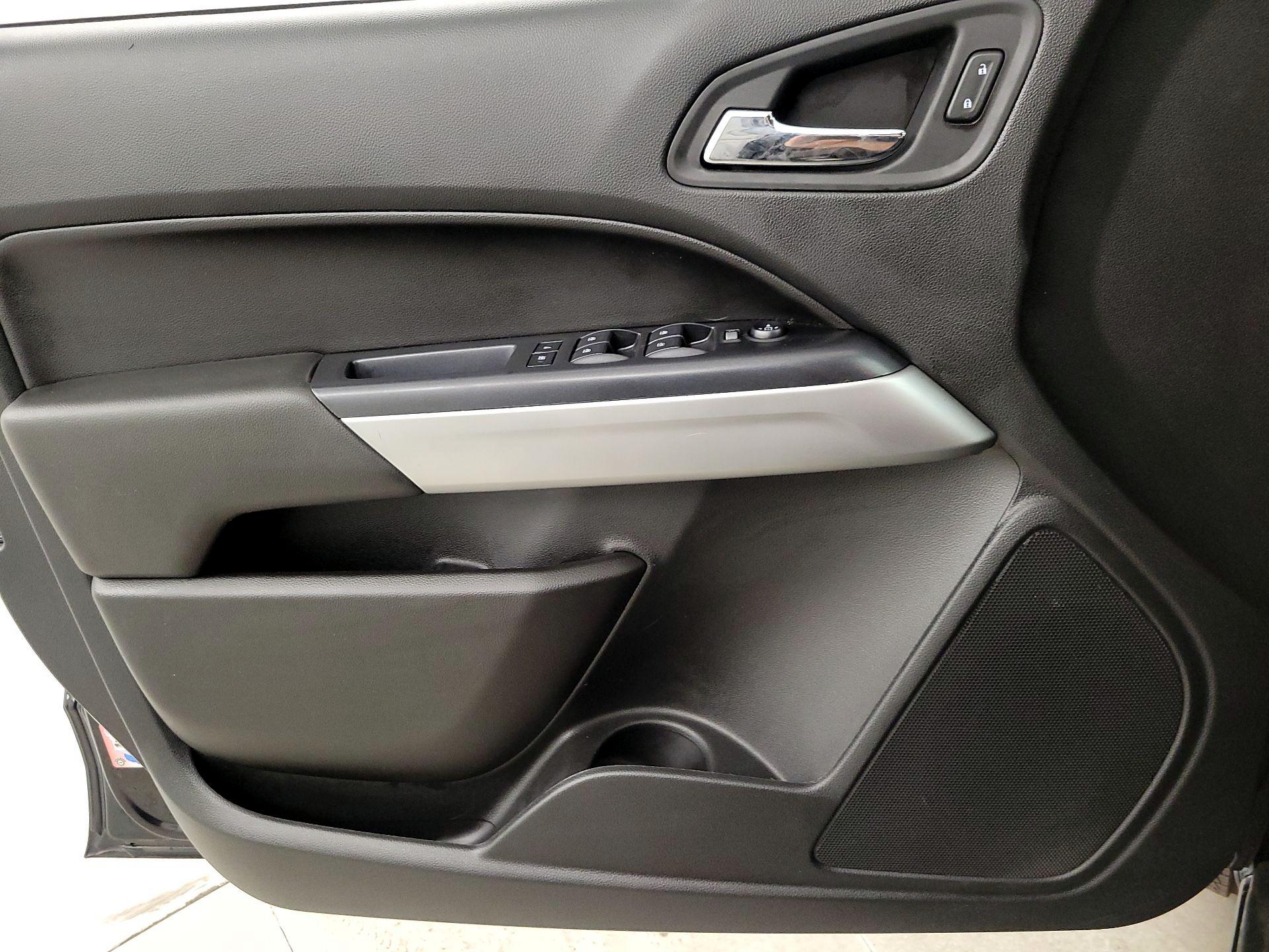 Thumbnail: 2021 Chevrolet Colorado - 12