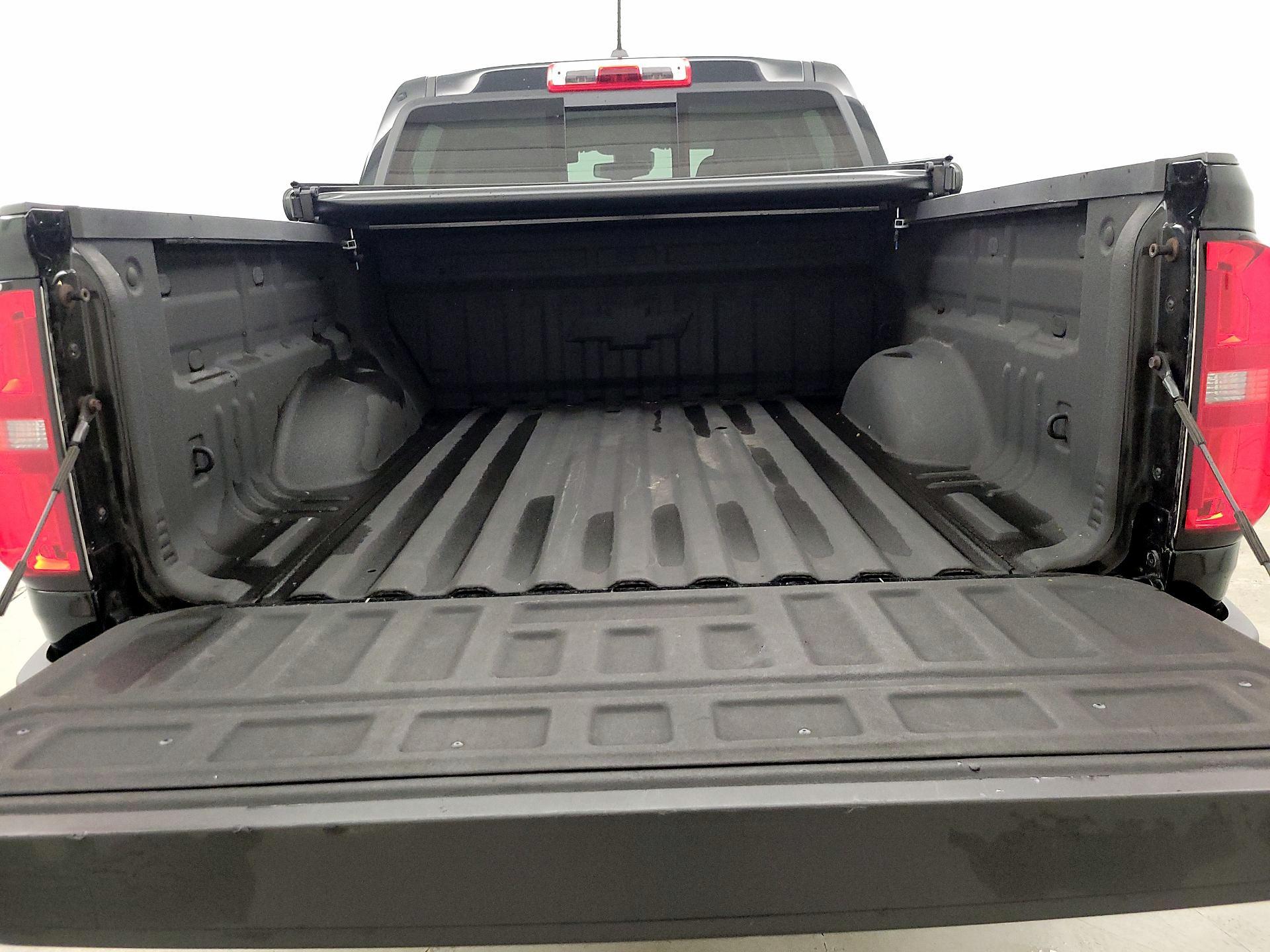 Thumbnail: 2021 Chevrolet Colorado - 20