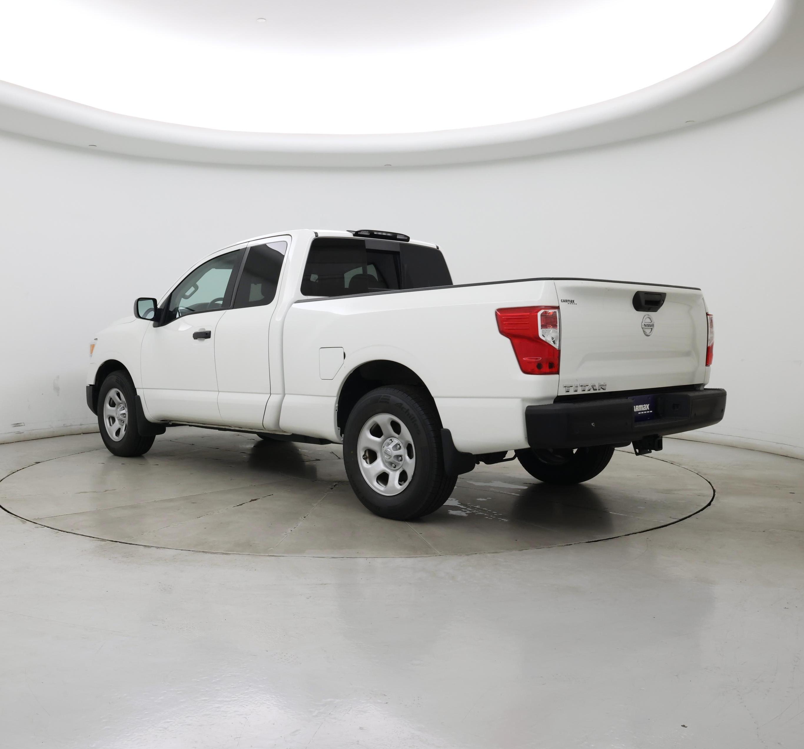 Thumbnail: 2021 Nissan Titan - 2
