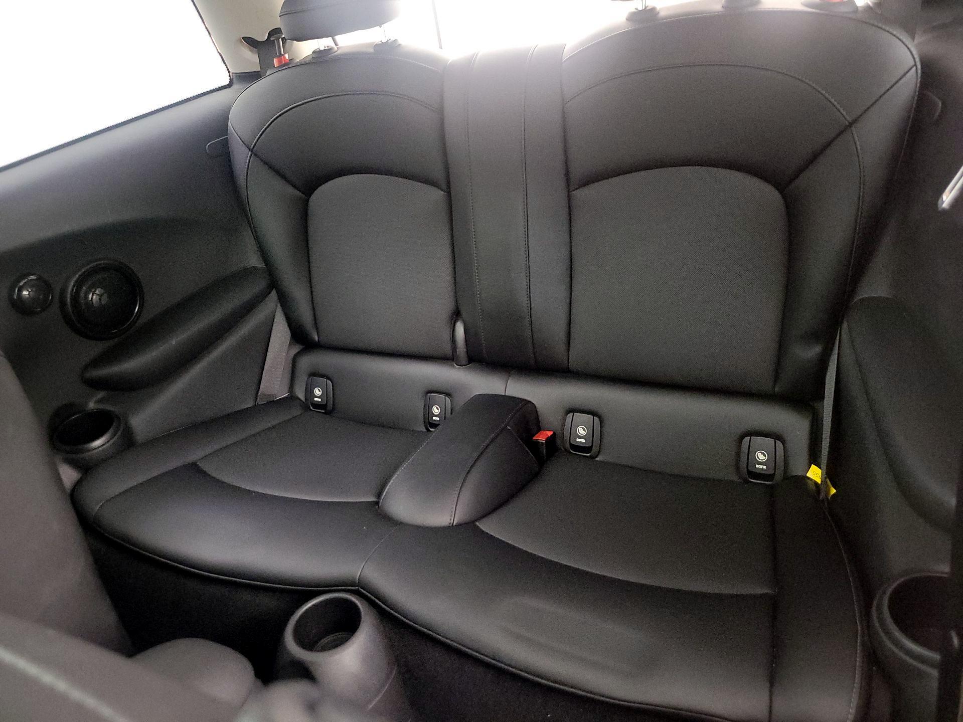 Thumbnail: 2015 MINI Cooper Hardtop - 19
