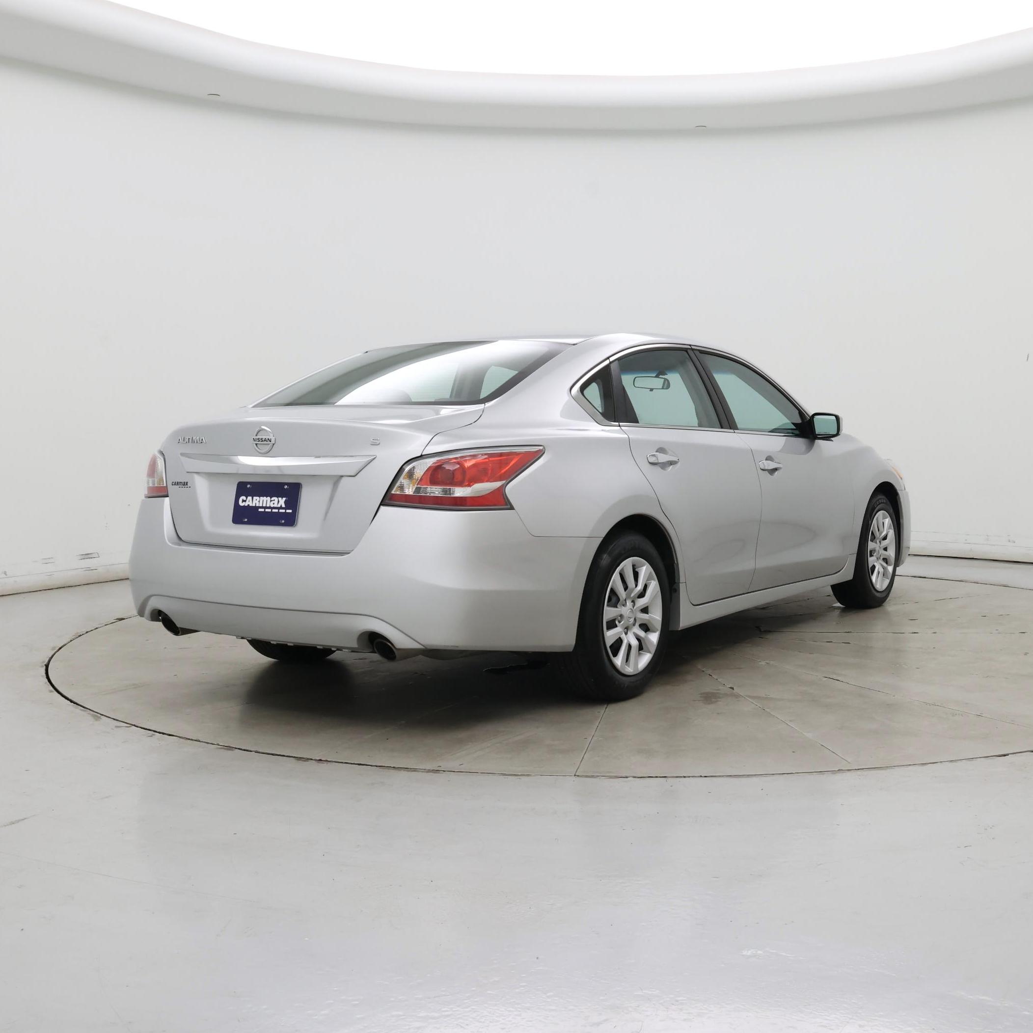 Thumbnail: 2015 Nissan Altima - 8