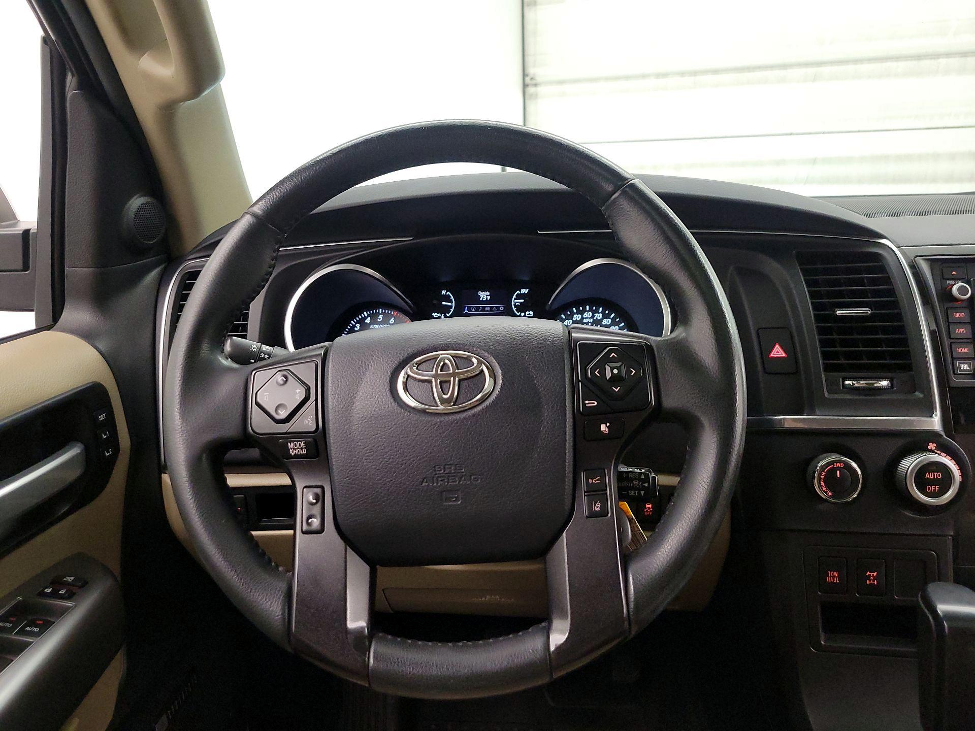 Thumbnail: 2018 Toyota Sequoia - 10