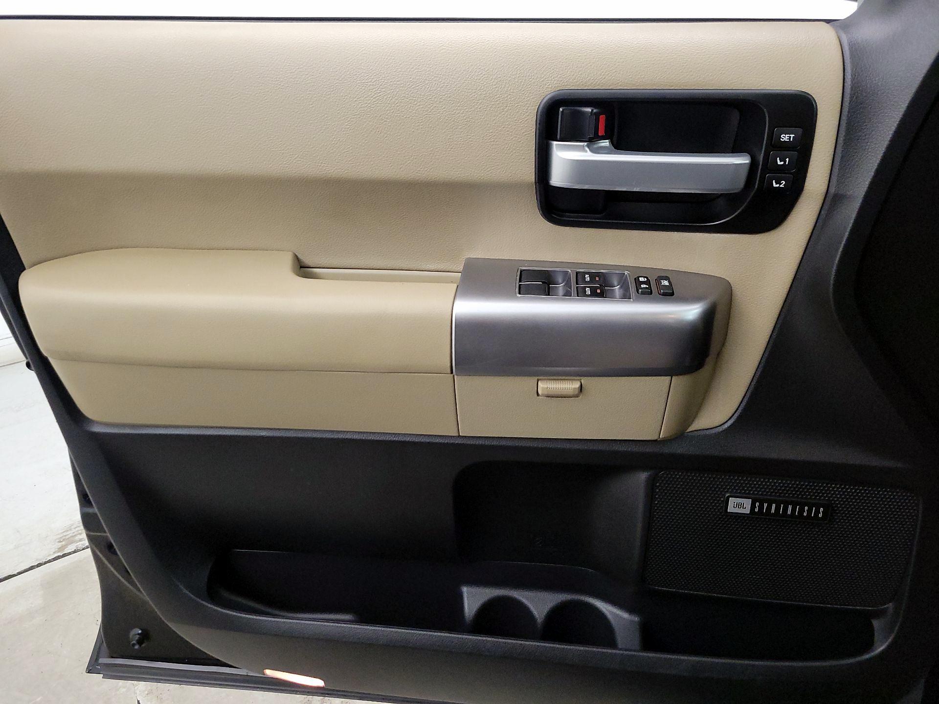 Thumbnail: 2018 Toyota Sequoia - 12