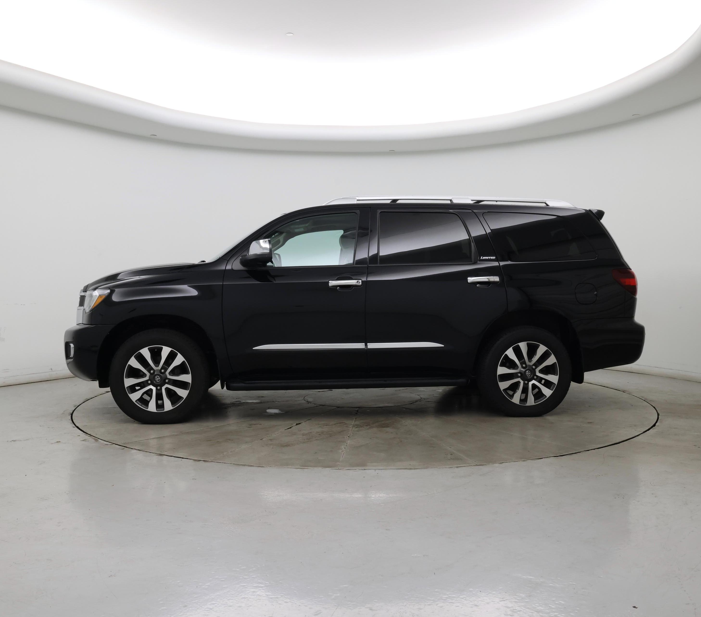 Thumbnail: 2018 Toyota Sequoia - 3