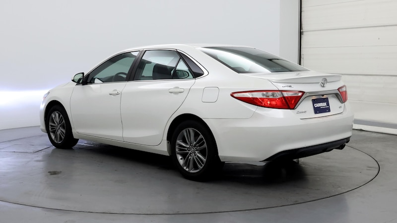 2017 Toyota Camry SE 2