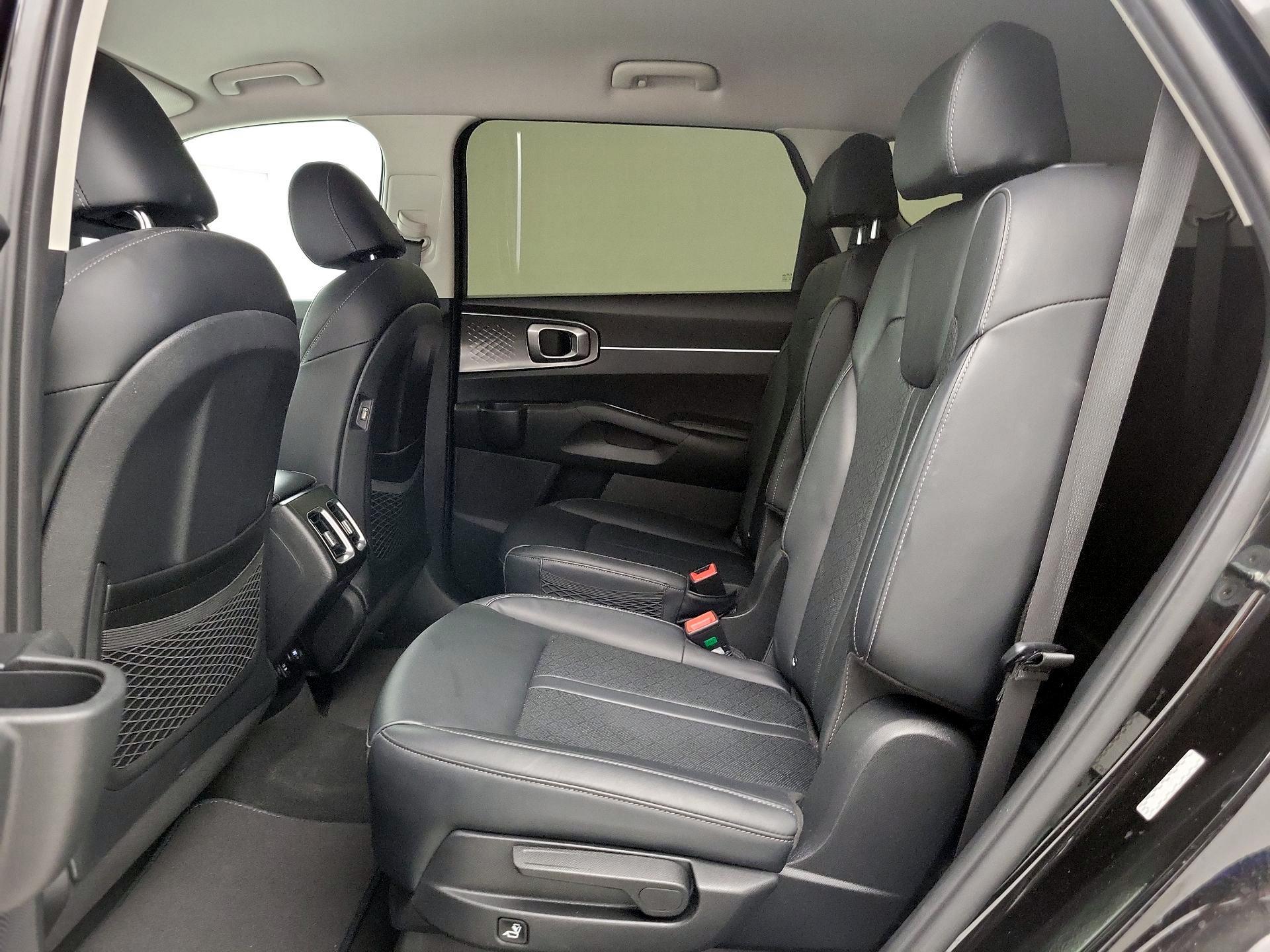 Thumbnail: 2021 Kia Sorento - 19