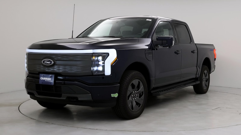 2022 Ford F-150 Lightning Lariat 4