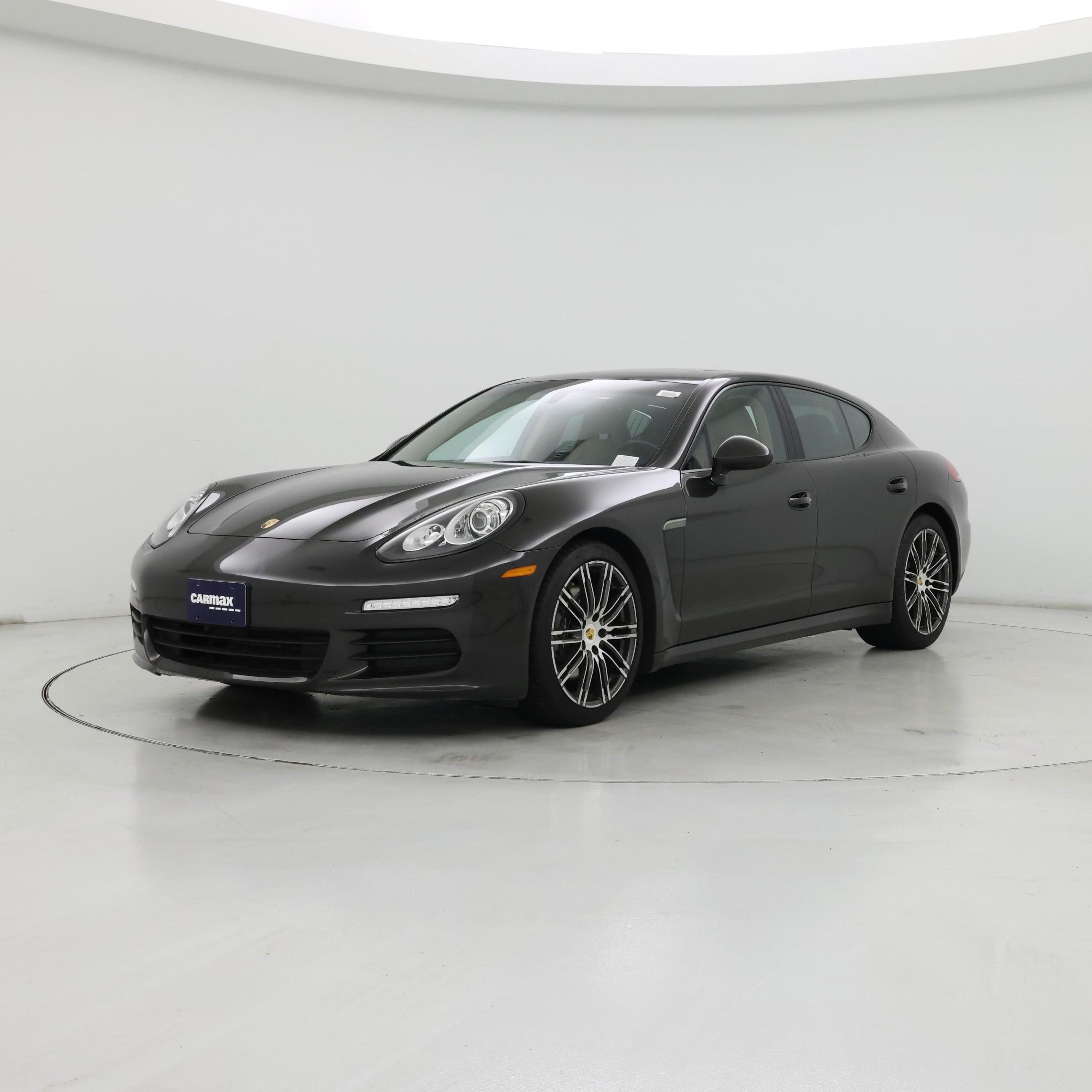 Thumbnail: 2016 Porsche Panamera - 4