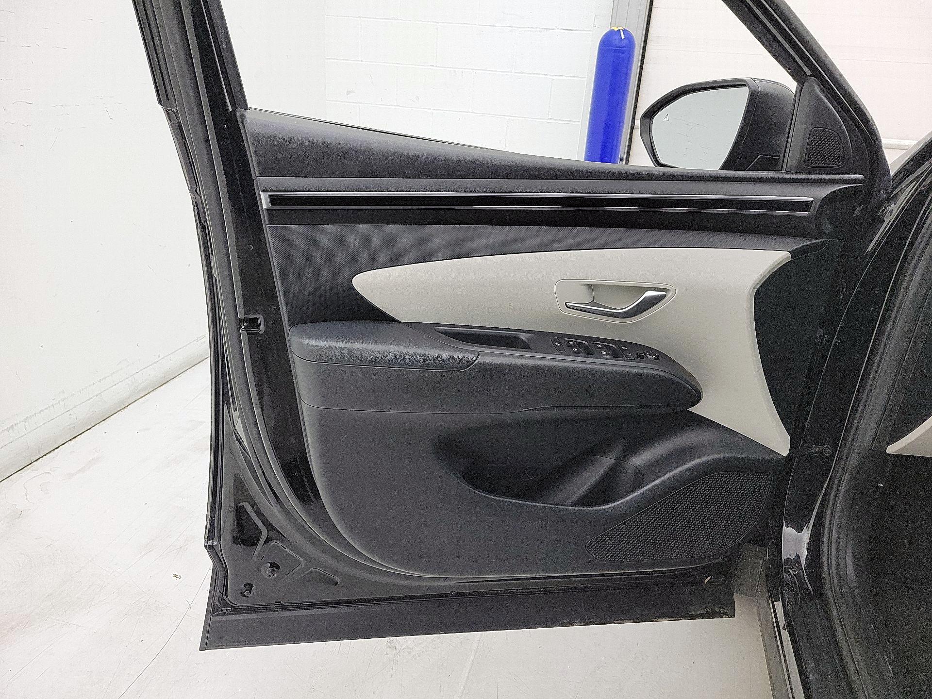 Thumbnail: 2022 Hyundai Tucson - 12