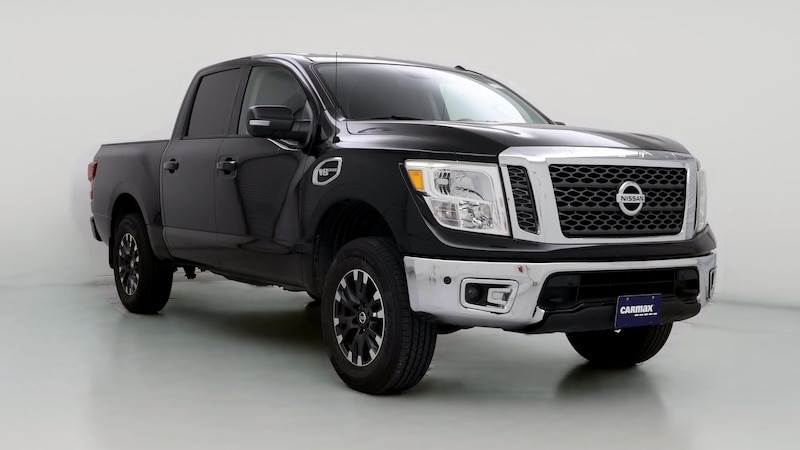 2017 Nissan Titan SV Hero Image