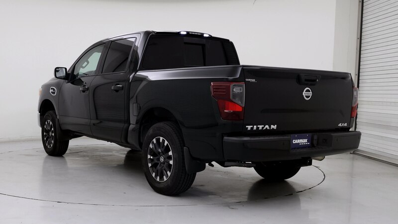 2017 Nissan Titan SV 2