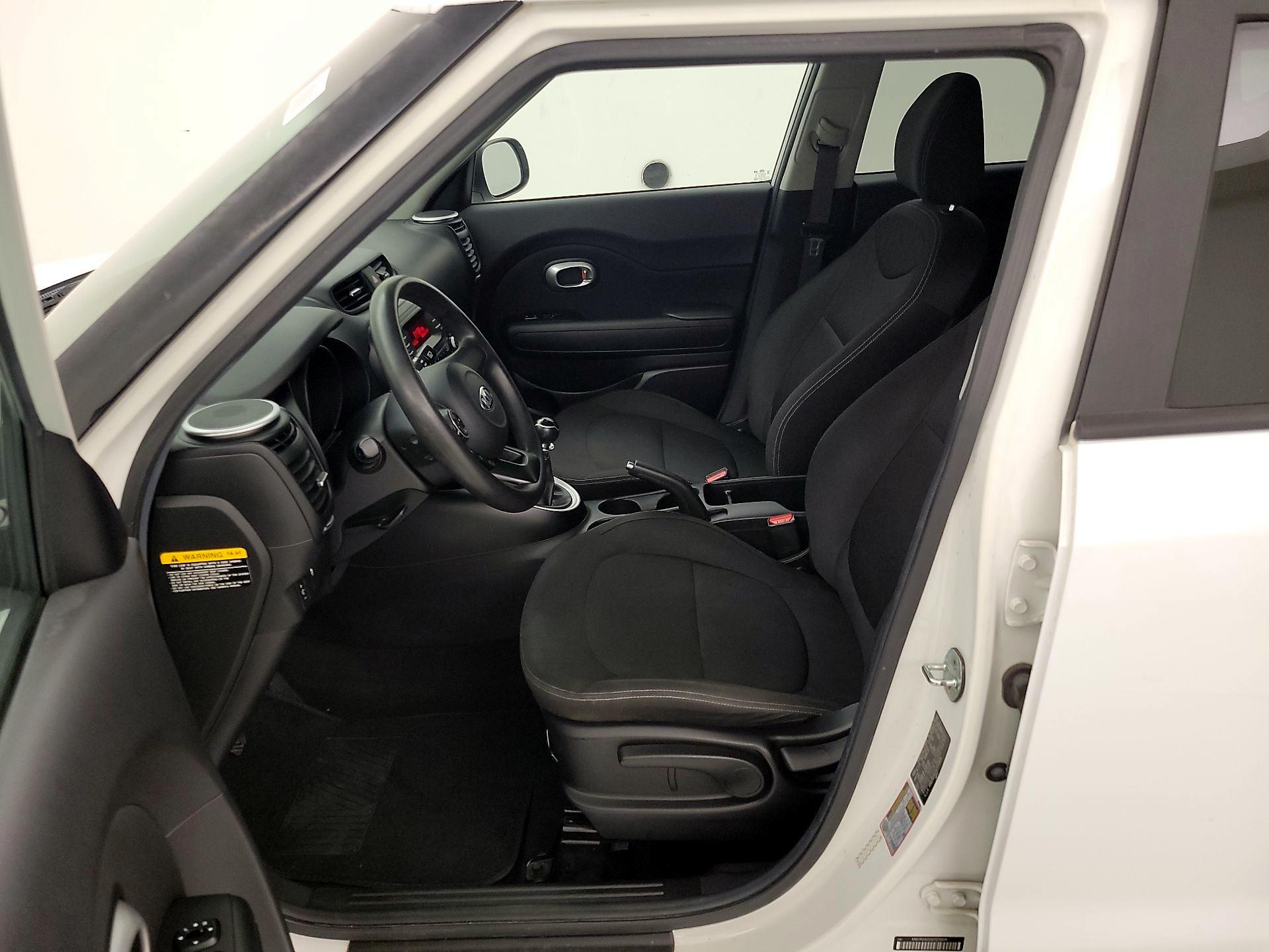 Thumbnail: 2016 Kia Soul - 11