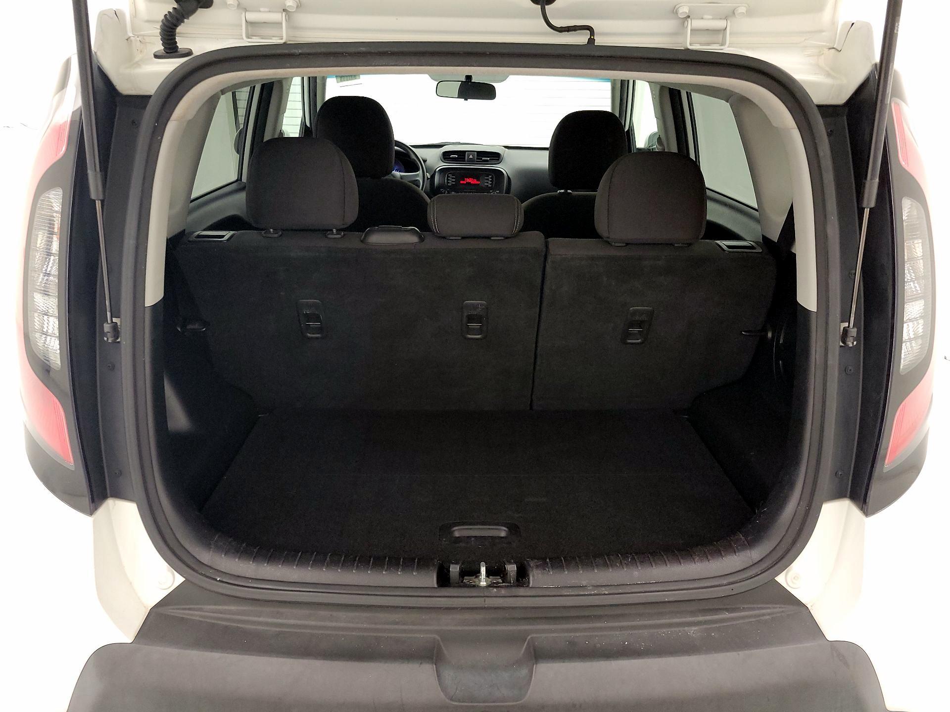 Thumbnail: 2016 Kia Soul - 19