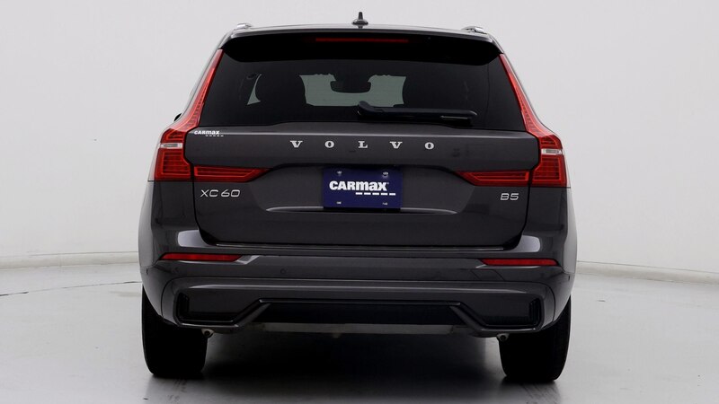 2022 Volvo XC60 B5 R-Design 6