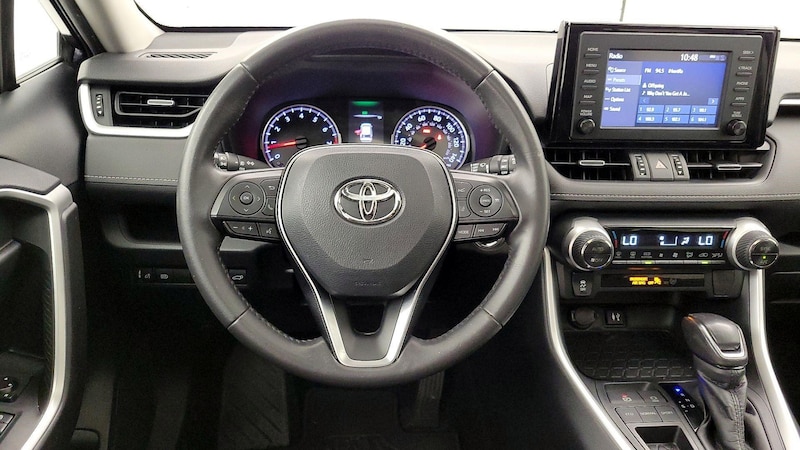 2019 Toyota RAV4 XLE Premium 10