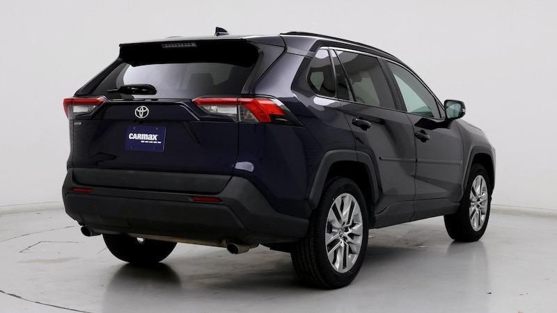 2019 Toyota RAV4 XLE Premium 8