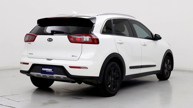 2017 Kia Niro LX 8