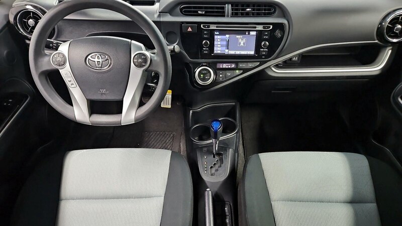 2015 Toyota Prius c Two 9