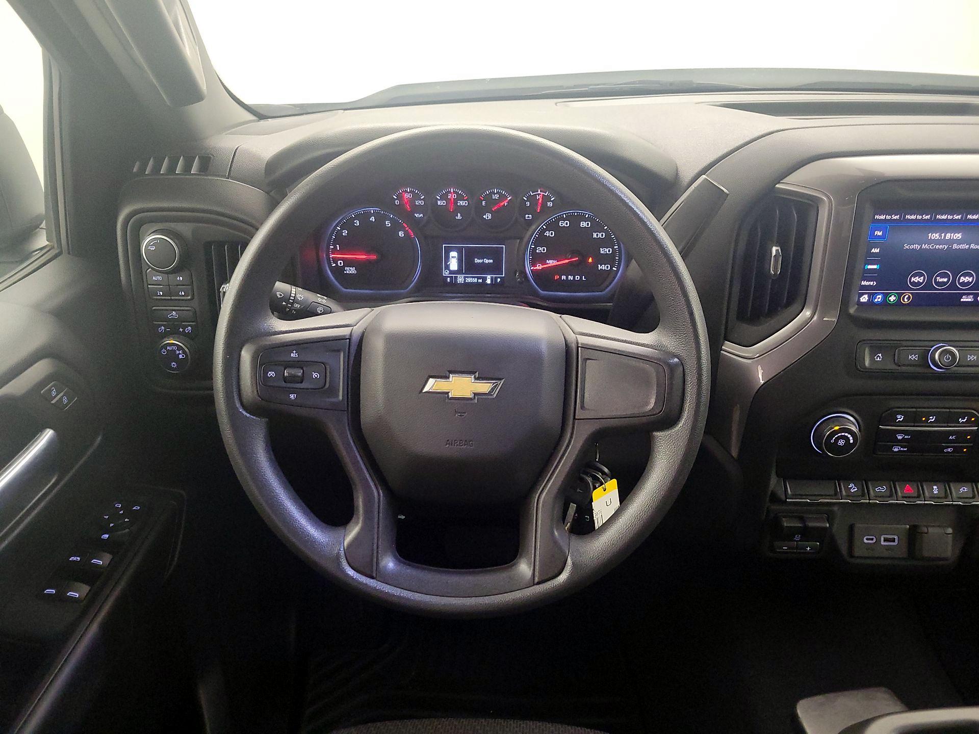 Thumbnail: 2021 Chevrolet Silverado 1500 - 10