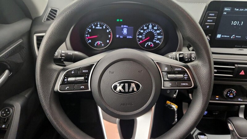 2021 Kia Seltos LX 10