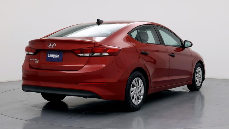 2017 Hyundai Elantra SE 8