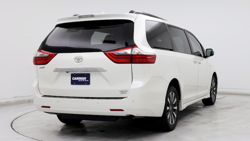 2020 Toyota Sienna Limited 8