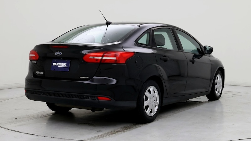 2015 Ford Focus S 8