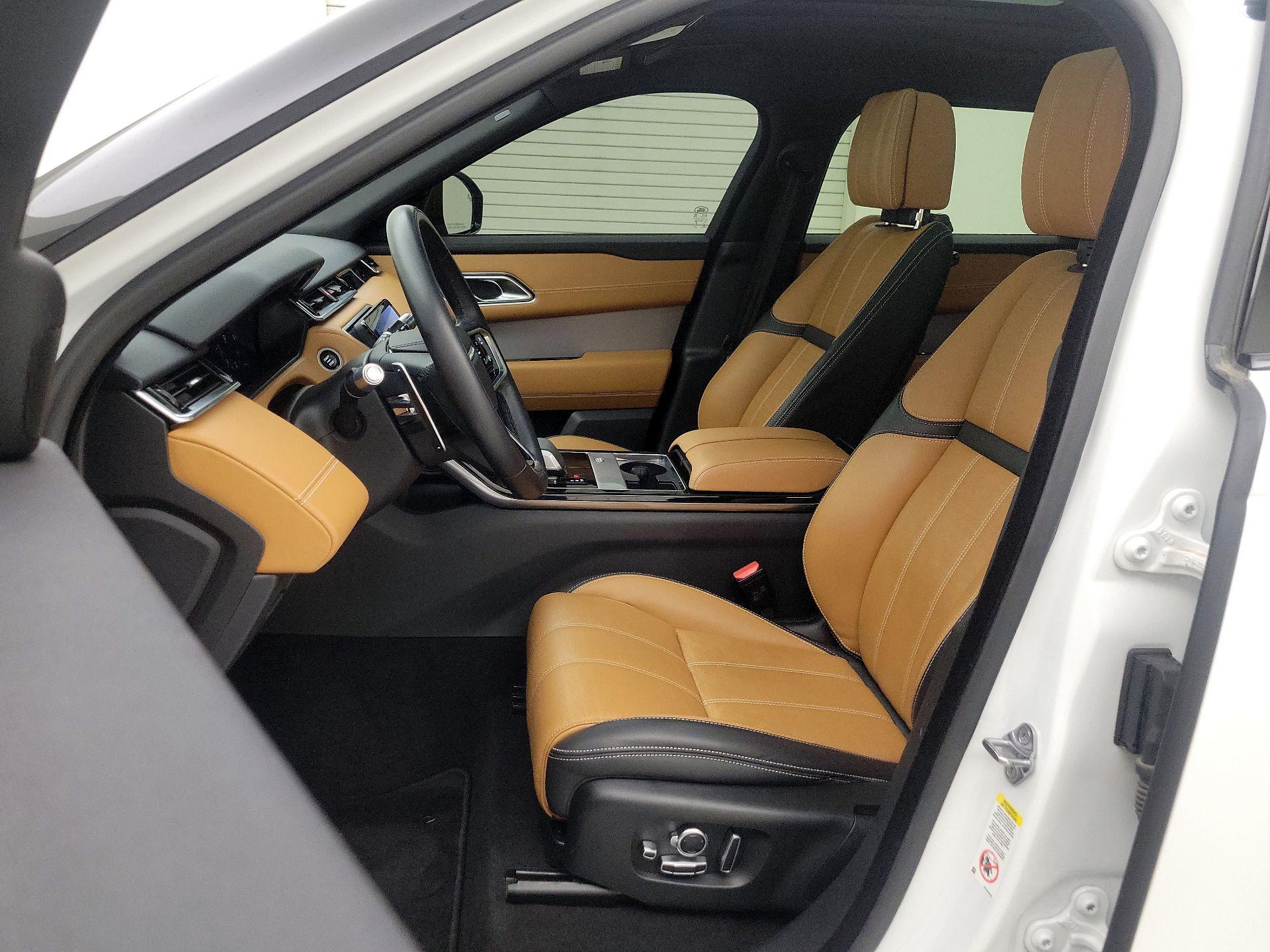 Thumbnail: 2021 Land Rover Range Rover Velar - 11