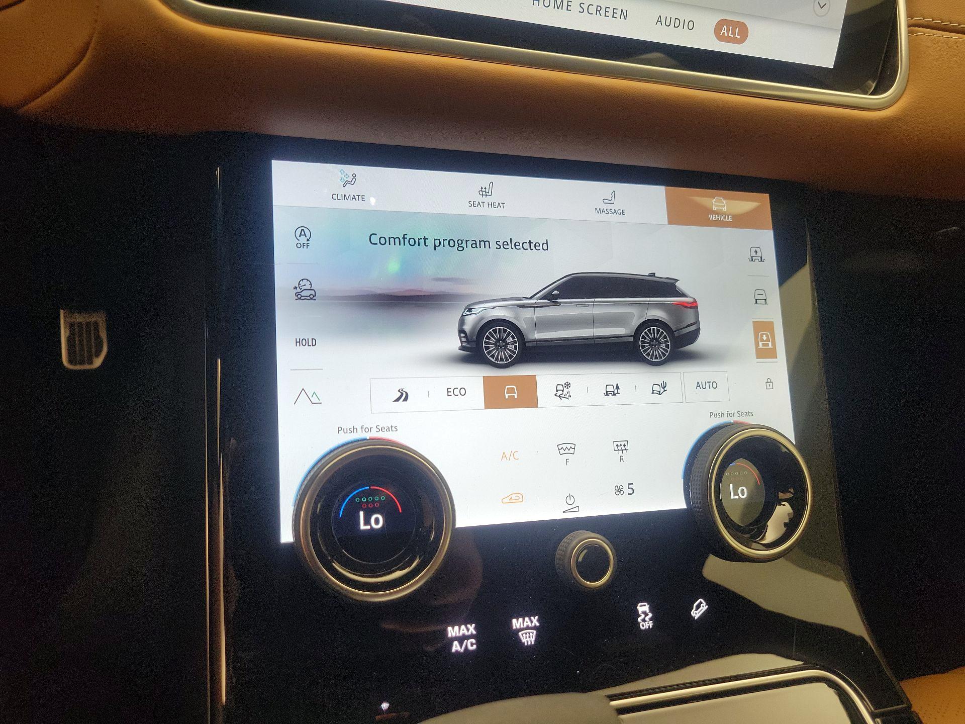 Thumbnail: 2021 Land Rover Range Rover Velar - 17