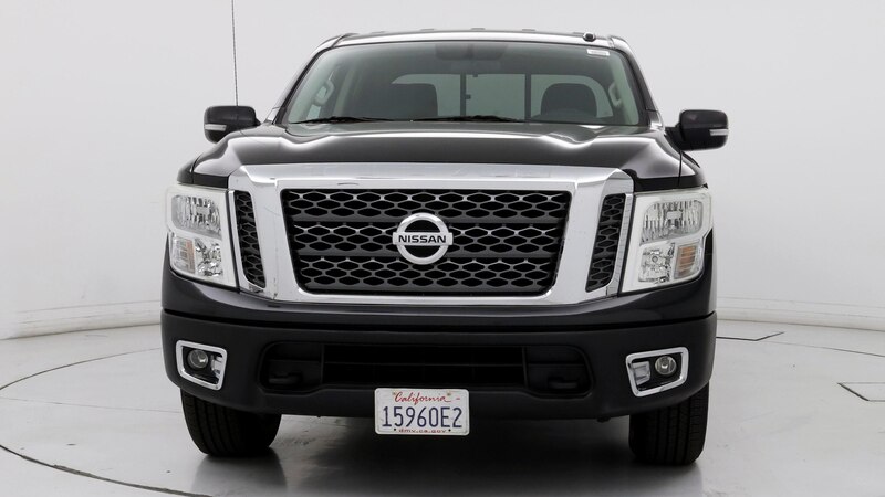 2017 Nissan Titan SV 5