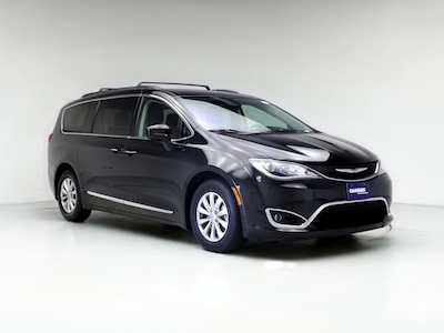 2017 Chrysler Pacifica Touring L -
                Norco, CA