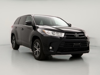 2019 Toyota Highlander Plus -
                East Haven, CT