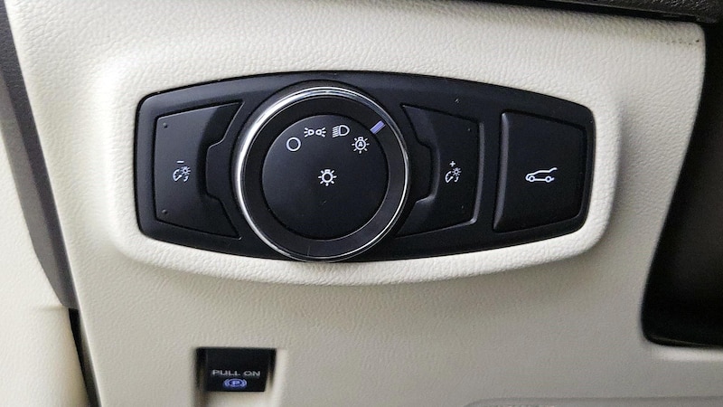 2015 Lincoln MKC  13